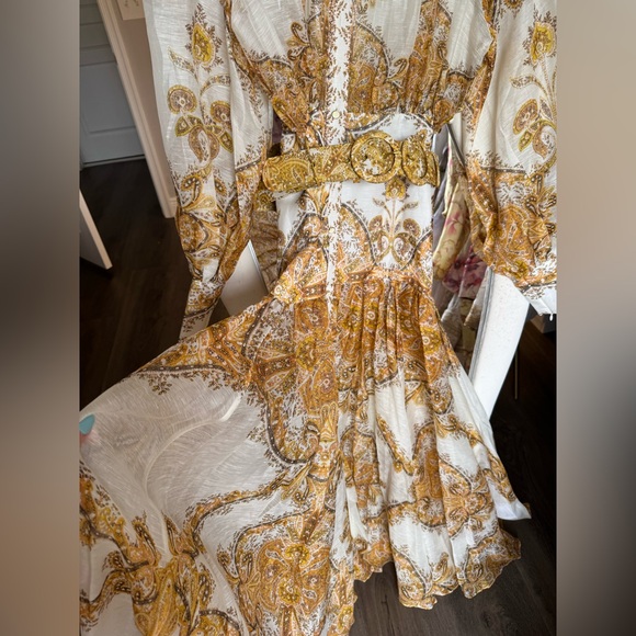 ZIMMERMANN
Zippy Billow Dress
$1,995 Golden Paisley size 3 large - Picture 4 of 10